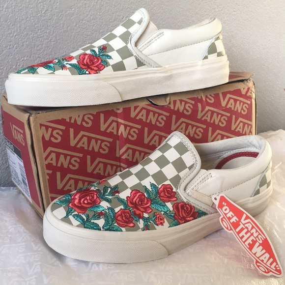 vans chaussures rose embroidery classic slip on